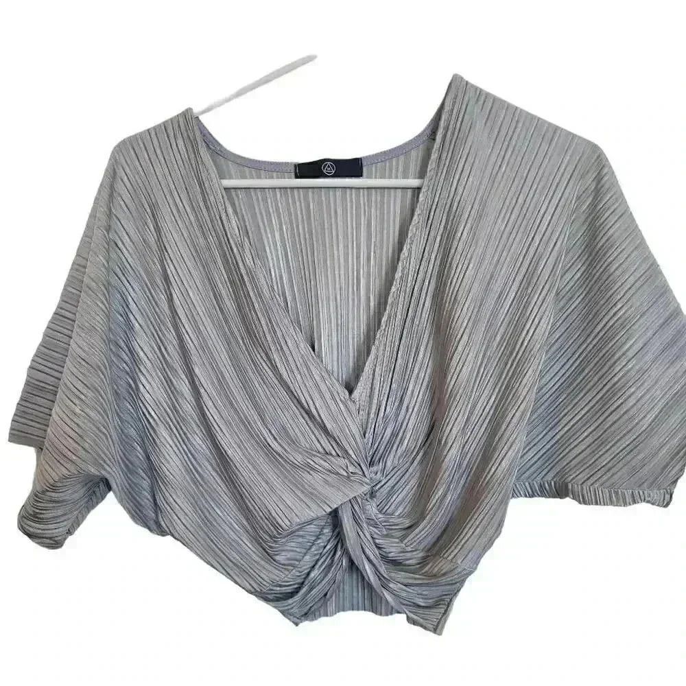 Missguided Women's Silver Poly/Spandex Top - Picture 2 of 7